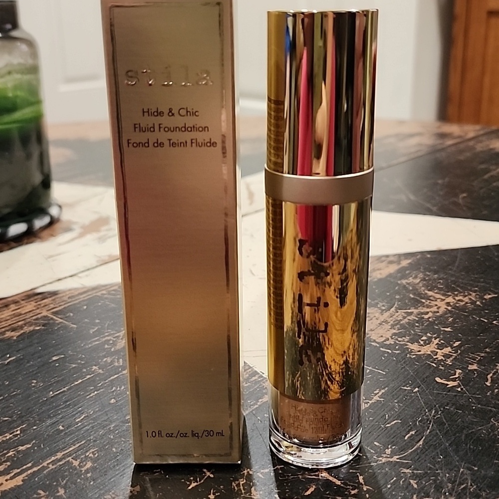 Stila Hide & Chic Fluid Foundation 1.0 fl oz BOX Tan 1 NEW